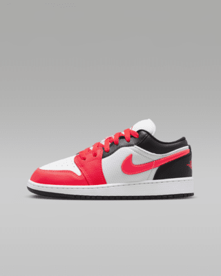 NIKE Air Jordan 1Low ジュニア NIKE公式】エア ジョーダン 1 LOW SE ジュニアシューズ